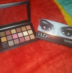 HUDA BEAUTY TEXTURED SHADOWS ROSE GOLD